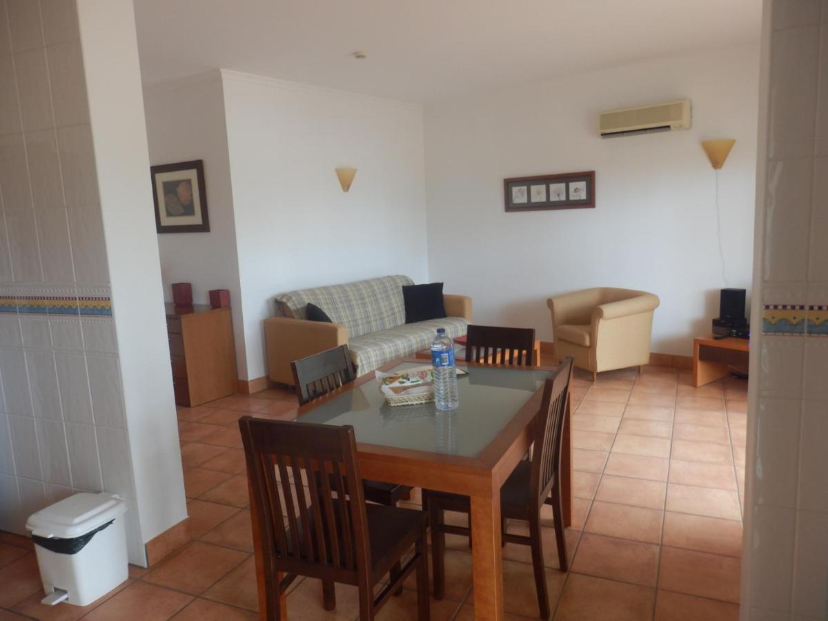 Bel Appartement Au Bord De La Mer De Porto De Mos Lagos Ngoại thất bức ảnh