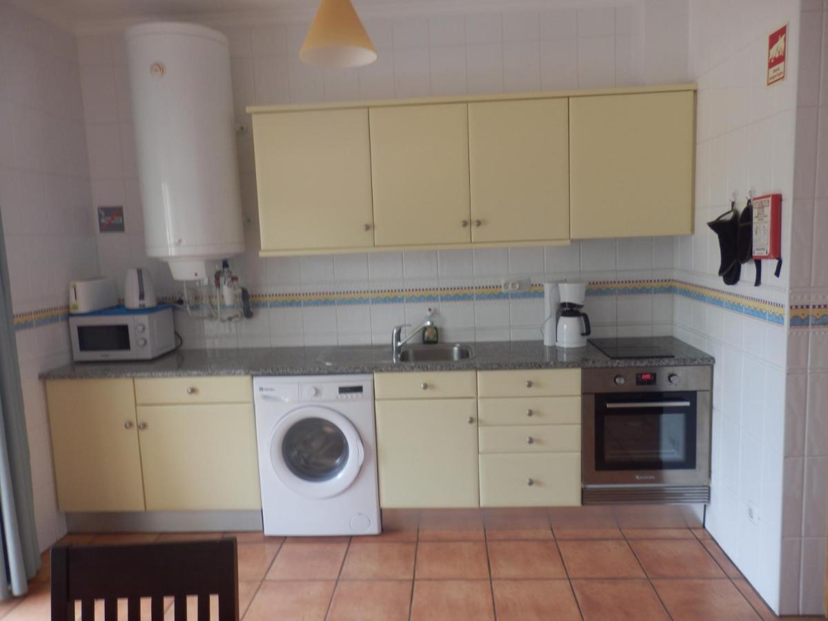 Bel Appartement Au Bord De La Mer De Porto De Mos Lagos Ngoại thất bức ảnh
