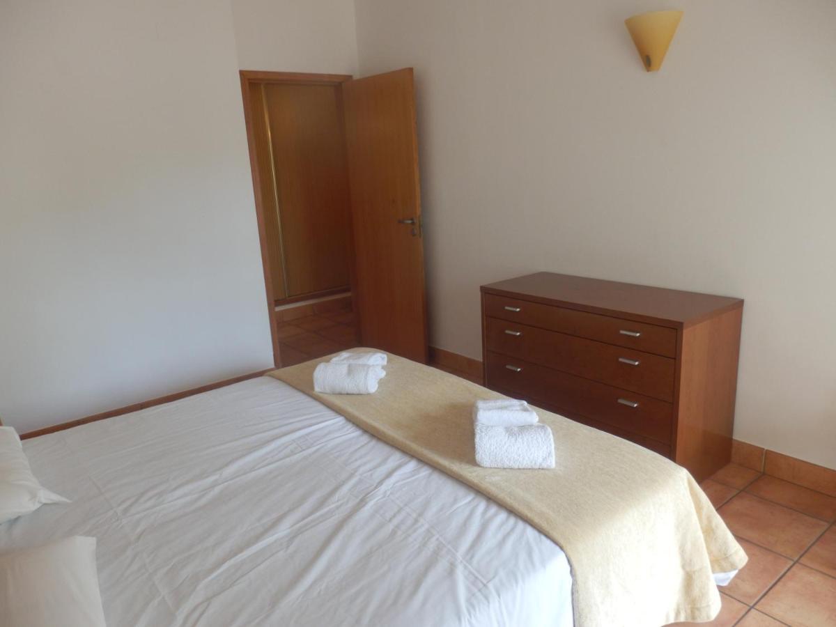 Bel Appartement Au Bord De La Mer De Porto De Mos Lagos Ngoại thất bức ảnh